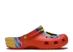 Chinatown Market x Pistokkaat ’Tie-Dye Smiley’