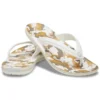 Crocband-kuvioidut varvassandaalit ”White Tan”