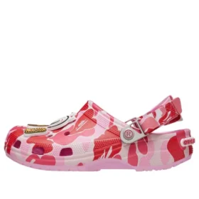 Crocs x A Bathing Ape Pistokkaat ”Carnation”