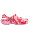 Crocs x A Bathing Ape Pistokkaat ”Carnation”