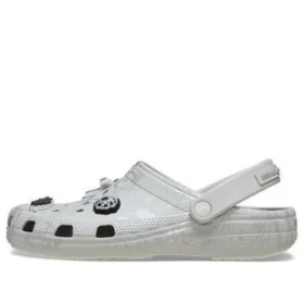 Crocs x Futura Laboratories Classic Clog ”Pearl White”