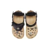 Crocs x MCM -pistokkaat ”Irish Cream”