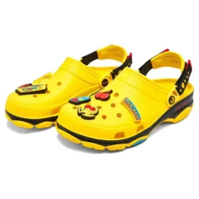 Crocs x Pac-Man Classic Clogs ”Keltainen Musta”