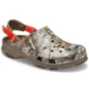 Crocs x Realtree All-Terrain -pistokkaat ”Edge Camo Walnut”