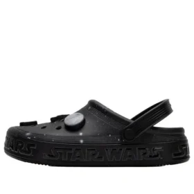 Crocs x Star Wars Off Court -pistokkaat ”The Galaxy”