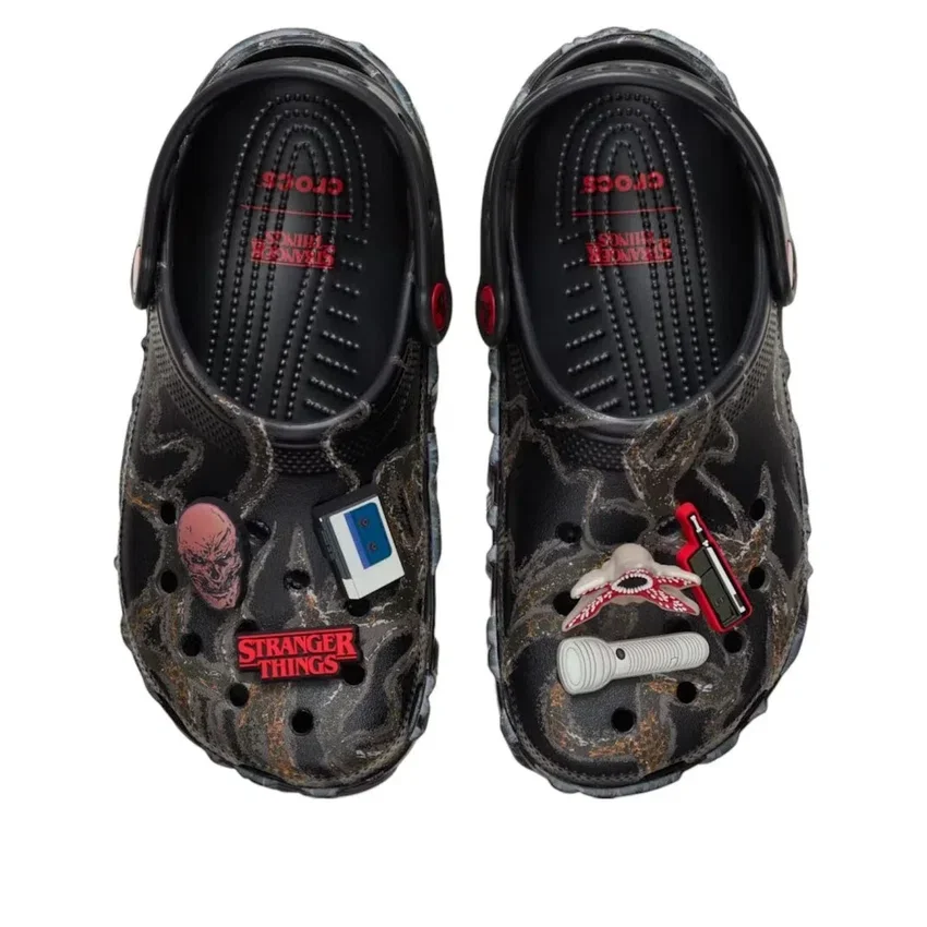 Crocs x Stranger Things Classic Clog ”The Upside Down” Crocs x Stranger Things Classic Clog ”The Upside Down”