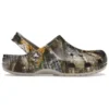 Crocs x Thisisneverthat Classic Clog Realtree Pistokkaat ”Edge Camo Walnut”