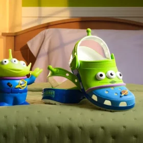 Disneyn ja Pixarin Toy Story Alien Classic Clog