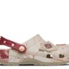 Harry Potter x Crocs Classic Clog ”Marauder’s Map” Harry Potter x Crocs Classic Clog ”Marauder’s Map”