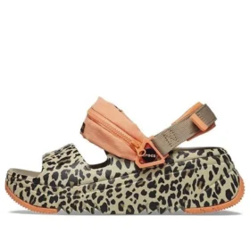 Hiker Xscape Animal -sandaalit ”Khaki Leopard”