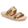 Klassiset Crocs-klogit camo-kuvioilla ”Tan Green”