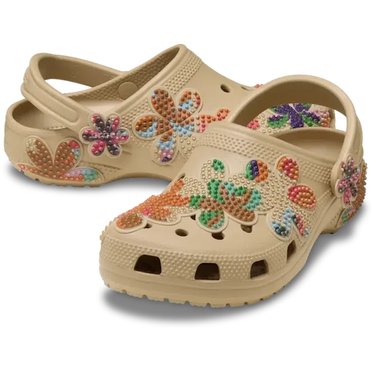 Klassiset Summer Beaded -pistokkaat Klassiset Summer Beaded -pistokkaat