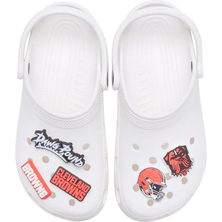 NFL Cleveland Browns 5-pakkaus Jibbitz-kenkäkorut NFL Cleveland Browns 5-pakkaus Jibbitz-kenkäkorut