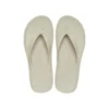 Rentoja varvassandaaleja ”Cream White”