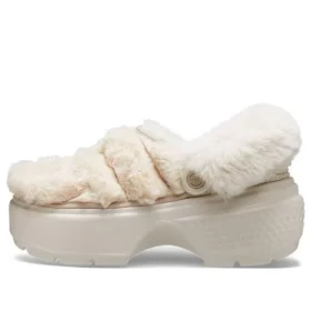 Stomp-tikatut pistokkaat ”Stucco”