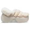 Stomp-tikatut pistokkaat ”Stucco”
