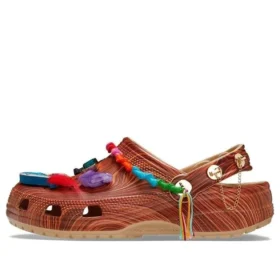 SZA x Classic Clog ”Woodgrain”