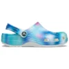 Värikkäät Crocs Beach -unisex-sandaalit, moniväriset ja valkoiset